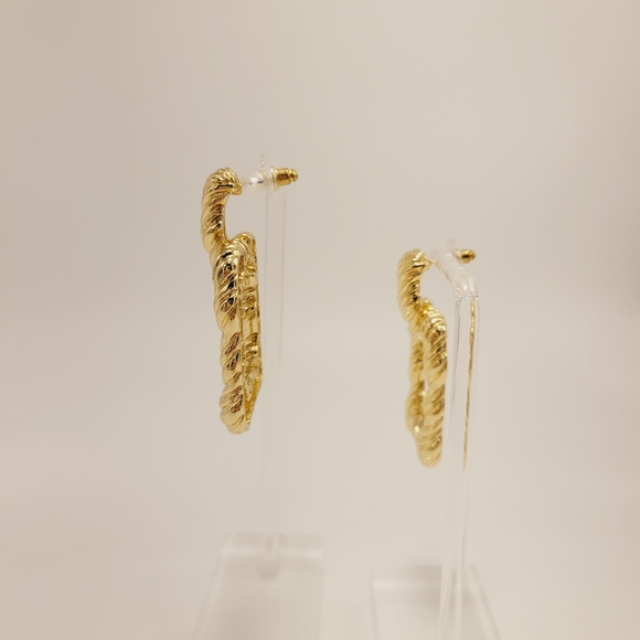 Christian Lacroix Earings Gold Tone Rectangle Twisted Frame New - Picture 2 of 4